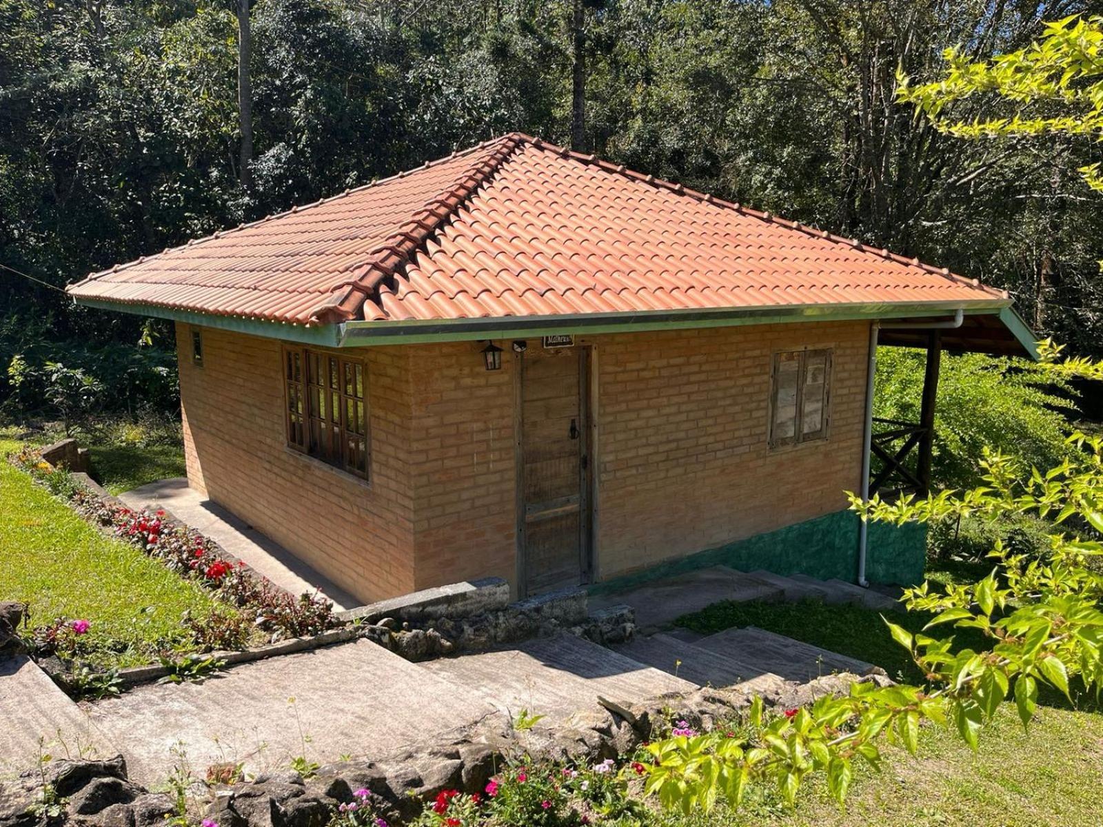 Solar Dos Canarios Sao Bento do Sapucai Exterior photo